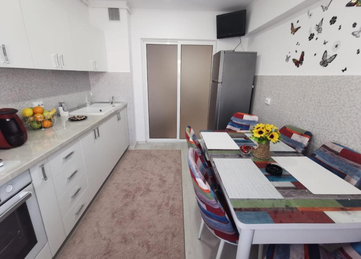Apartament Regim Hotelier Deva Exterior photo